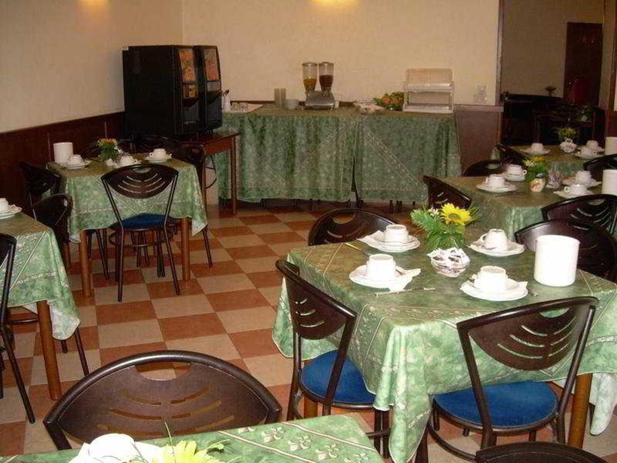 Hotel Paris Рим Экстерьер фото