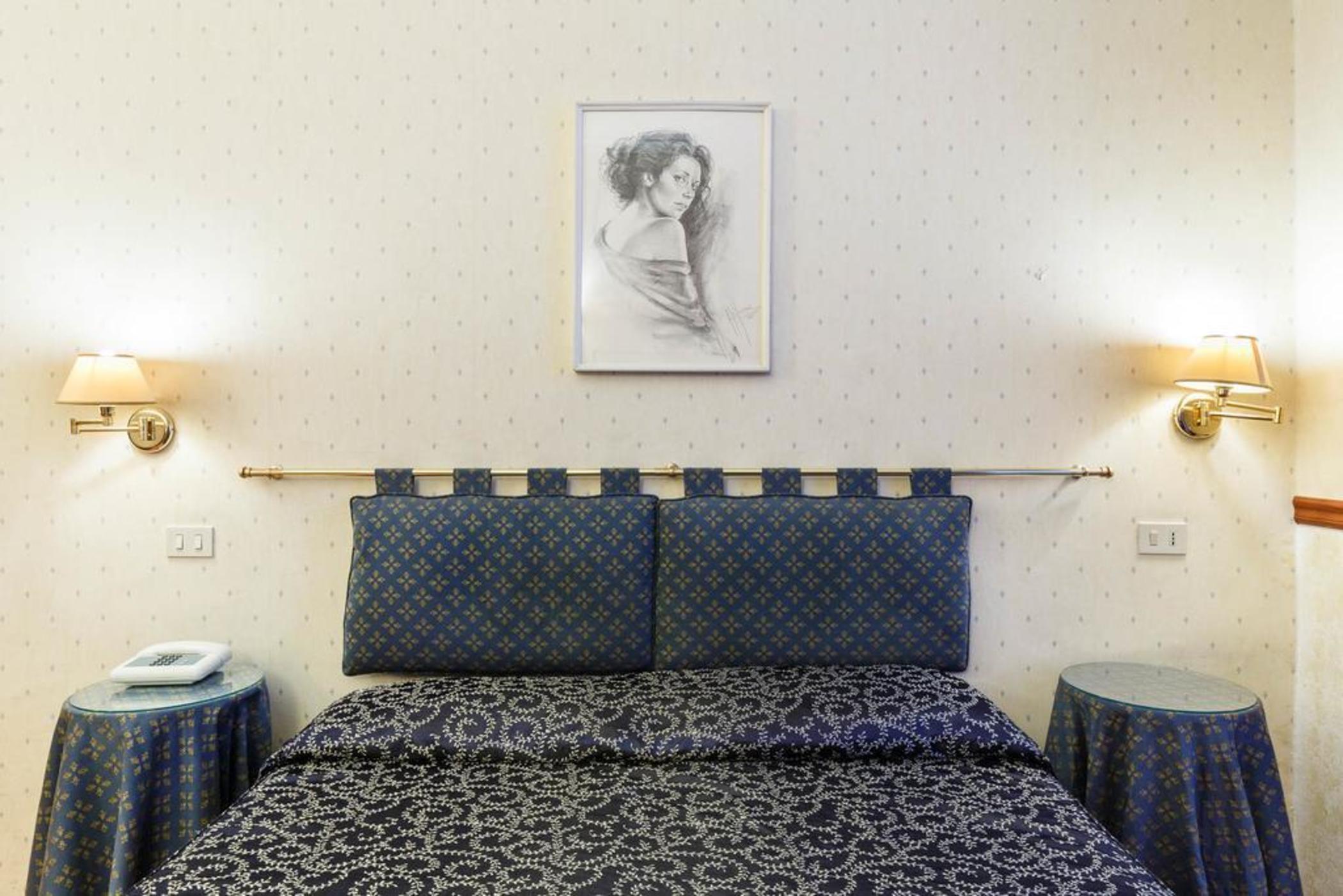 Hotel Paris Рим Экстерьер фото