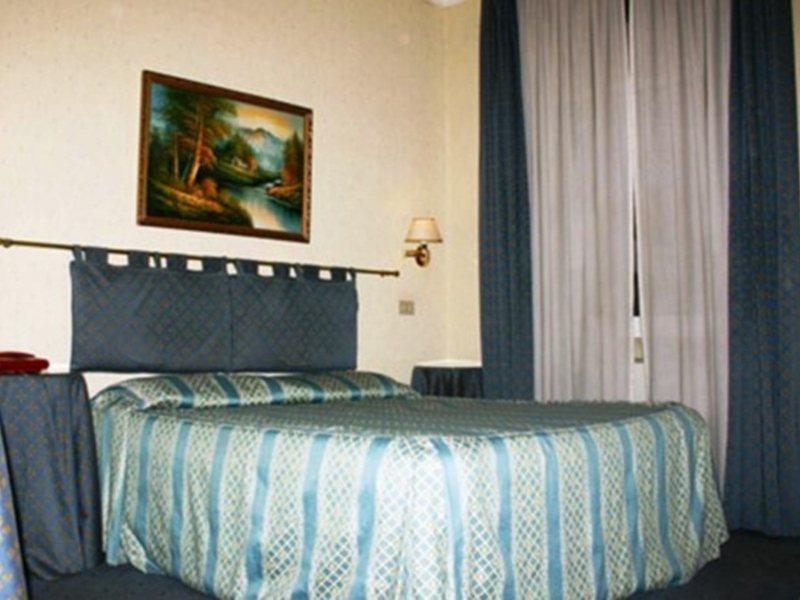 Hotel Paris Рим Экстерьер фото