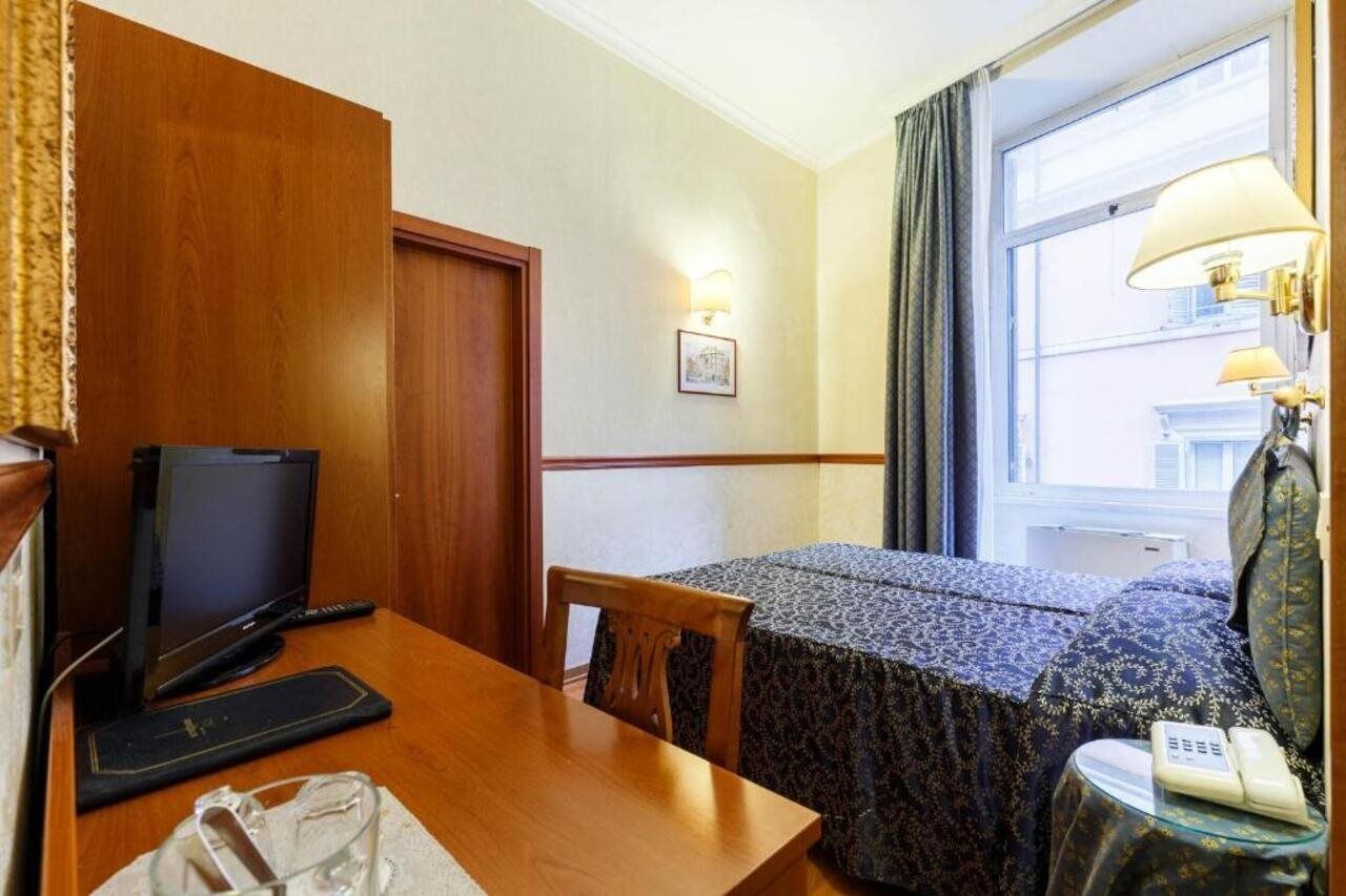 Hotel Paris Рим Экстерьер фото